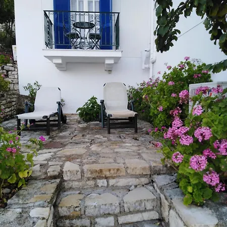 Appartement Aprilis 2 *