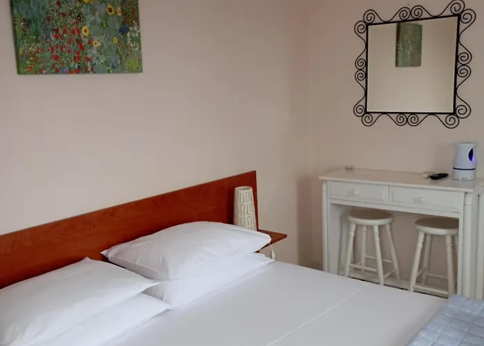 Aprilis 2 Apartman *