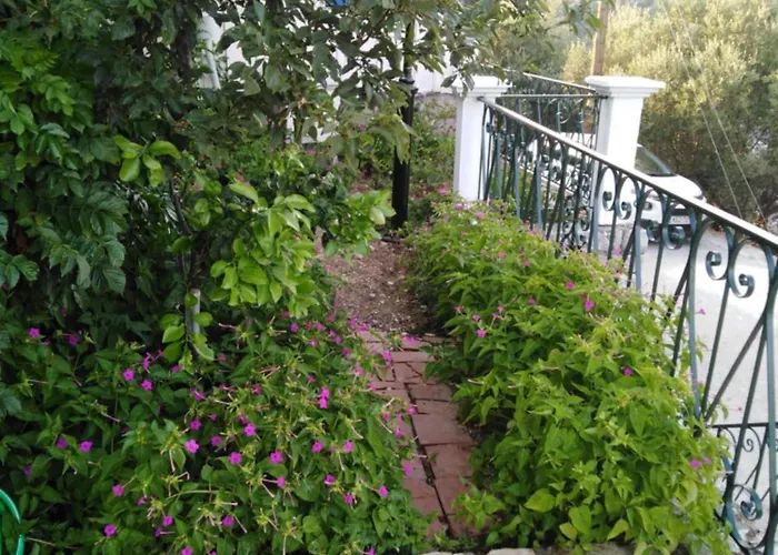 Aprilis 2 Apartman Kióni