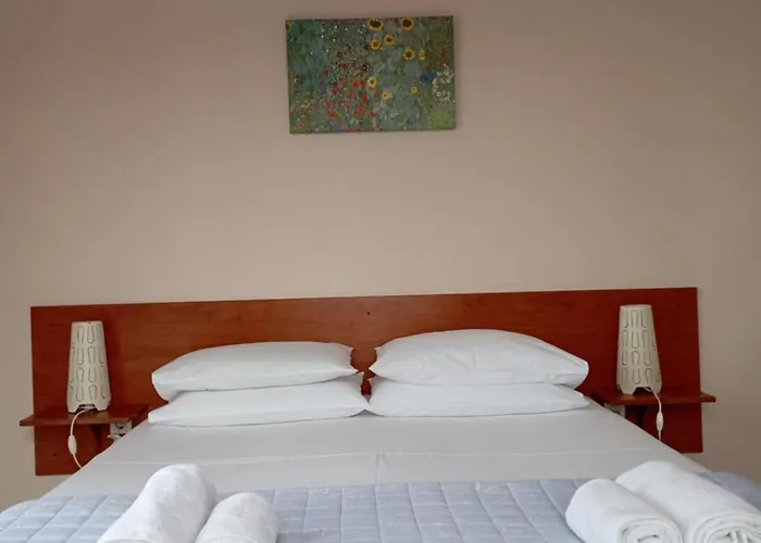 Aprilis 2 Apartament