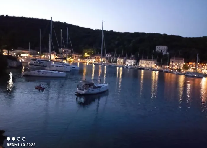 Apartman Aprilis 2 Kióni