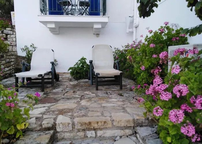 Apartman Aprilis 2 *